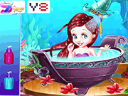 婴儿美人鱼水疗中心